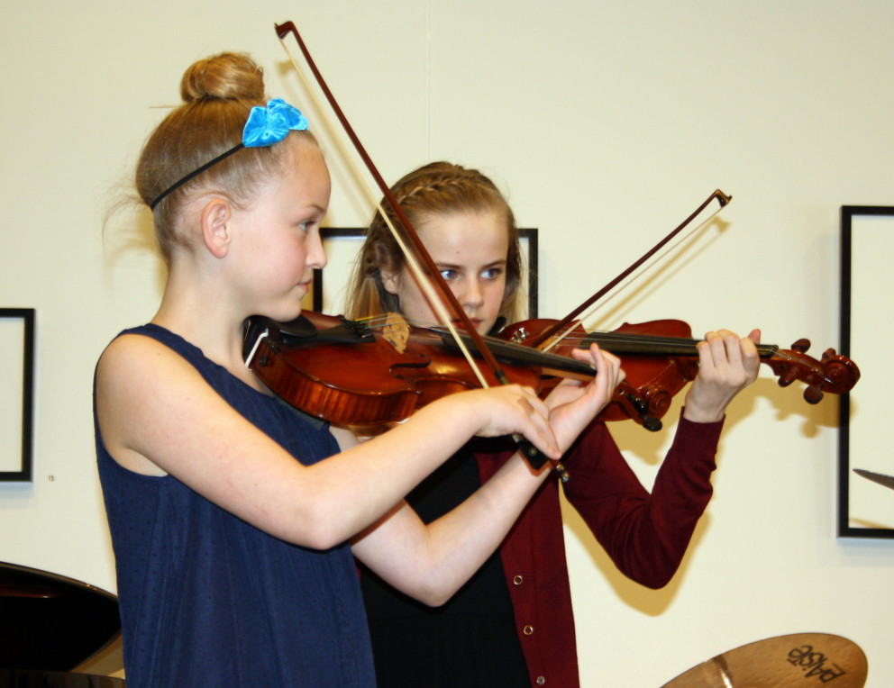 Texti með fréttamynd