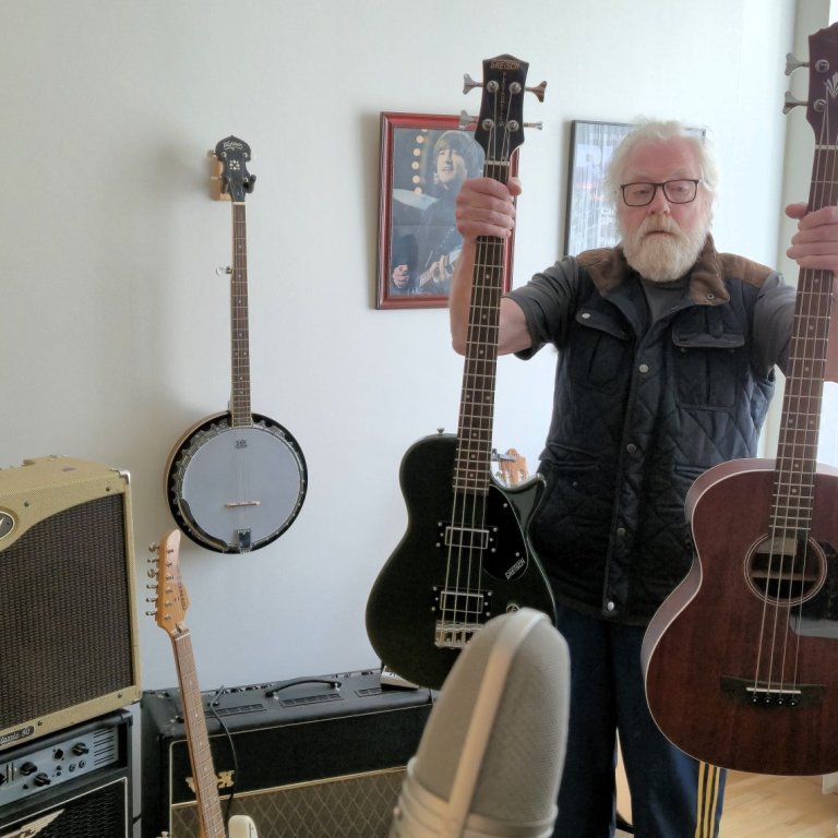 Gjöf til tónlistarskólans